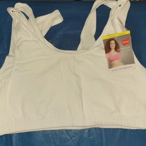 3 Hanes White Comfort Flex Fit Scoop Crop Bralette